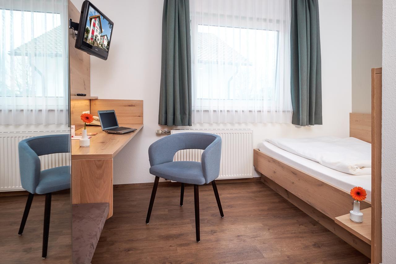 Hotel Heuboden Umkirch Ngoại thất bức ảnh